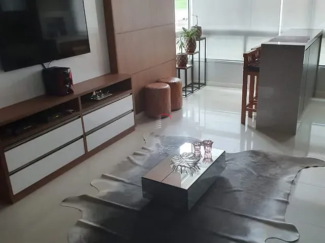 Apartamento com 205m² 3 quartos e 3 banheiros, à venda, no bairro Gleba Fazenda Palhano em Londrina