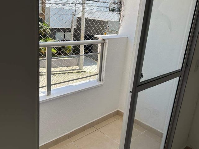 Apartamento 2 quartos e 2 banheiros, para alugar, no bairro Glória em Macaé