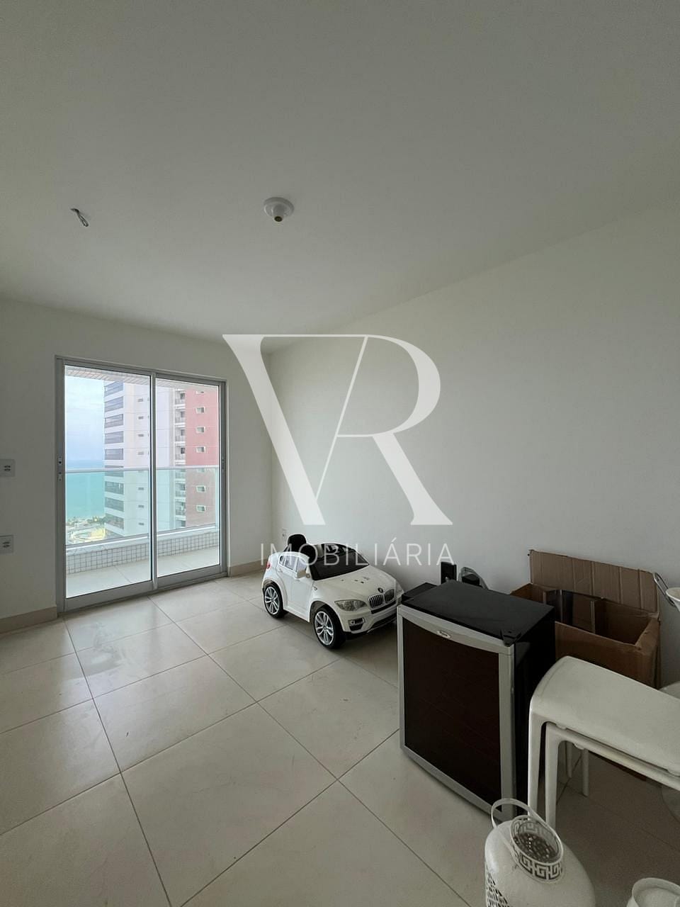Apartamento à venda com 3 quartos, 109m² - Foto 3