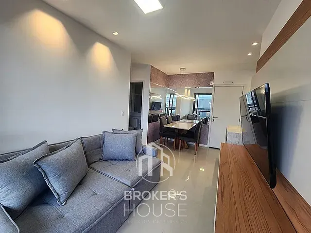 Apartamento 2 quartos e 2 banheiros, à venda, no bairro Enseada do Suá em Vitória