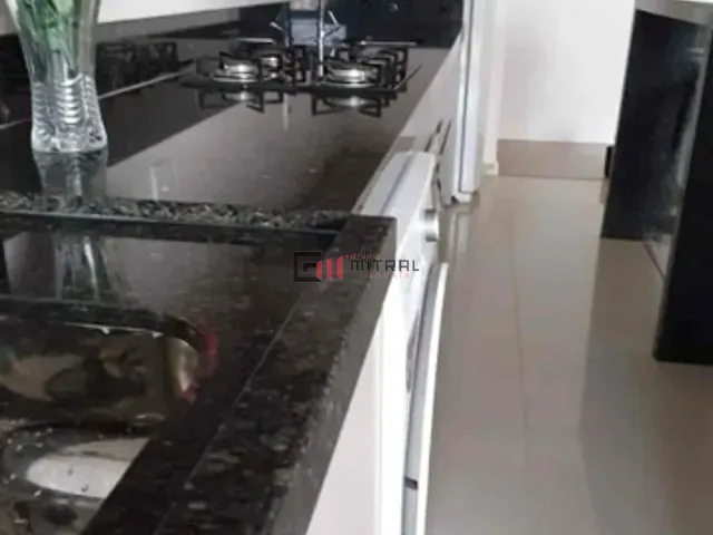 Apartamento 3 quartos e 2 banheiros, à venda, no bairro Parque Jamaica em Londrina
