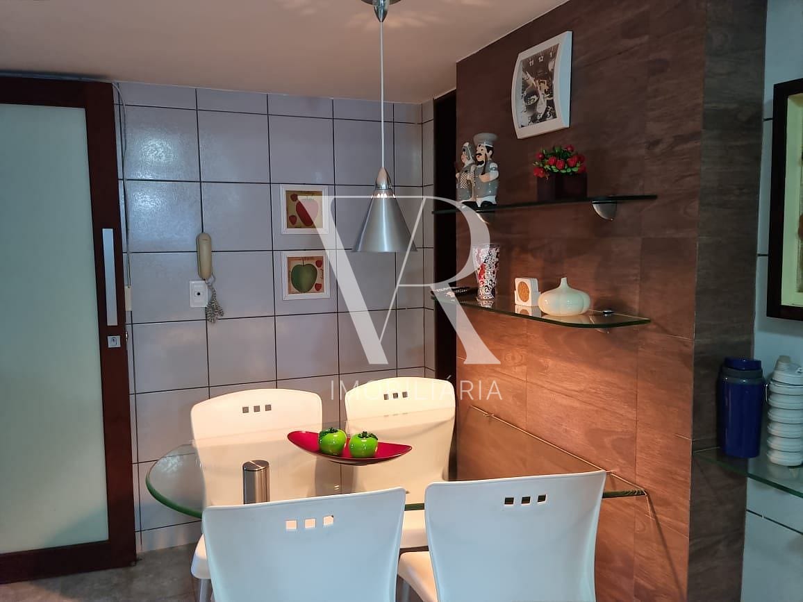 Apartamento à venda com 4 quartos, 197m² - Foto 15