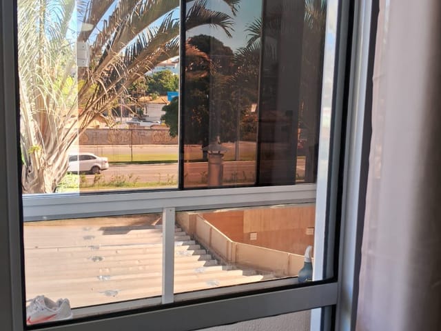 Apartamento 2 quartos e 1 banheiro, para alugar, no bairro Glória em Macaé
