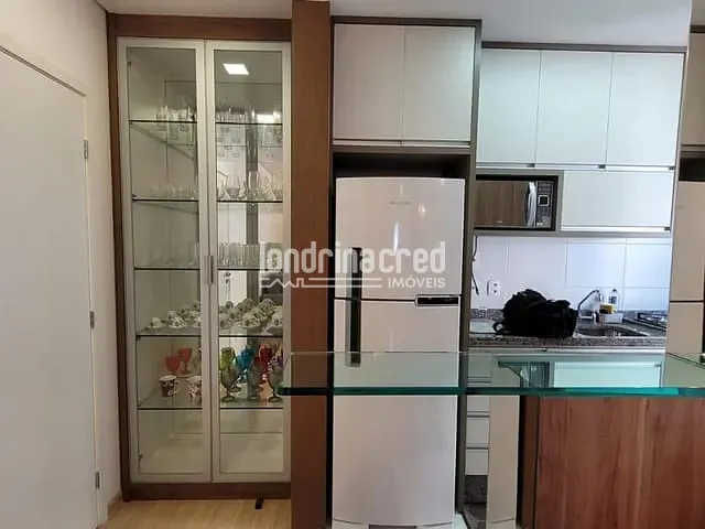 Apartamento 3 quartos e 2 banheiros, à venda, no bairro Centro em Londrina