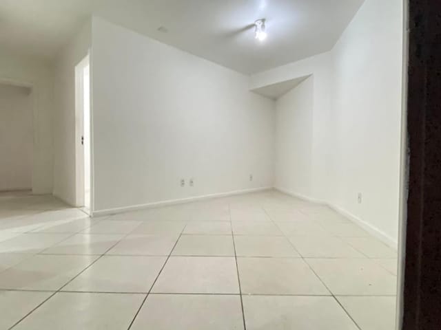 Apartamento 2 quartos e 2 banheiros, à venda, no bairro Imbetiba em Macaé