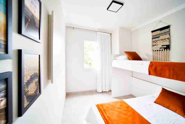 Apartamento 2 quartos e 1 banheiro, à venda ou para alugar, no bairro Chácaras em Bertioga