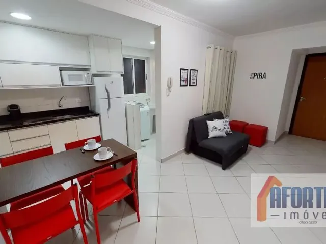 Apartamento 1 quarto e 1 banheiro, à venda, no bairro Centro em Curitiba