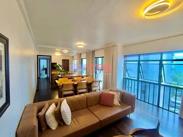 Apartamento 4 quartos e 2 banheiros, à venda, no bairro Centro em Ilhéus