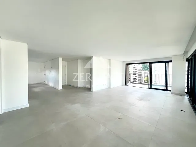 Apartamento com 240m² 3 quartos e 4 banheiros, à venda, no bairro Victor Konder em Blumenau