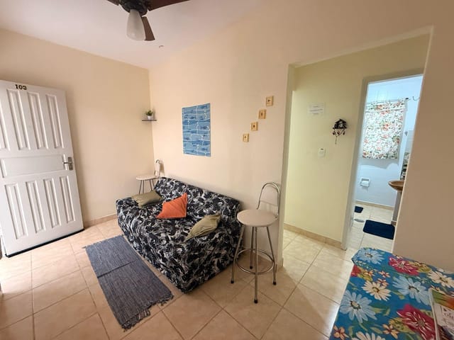 Apartamento 1 quarto e 1 banheiro, à venda, no bairro Canto do Forte em Praia Grande