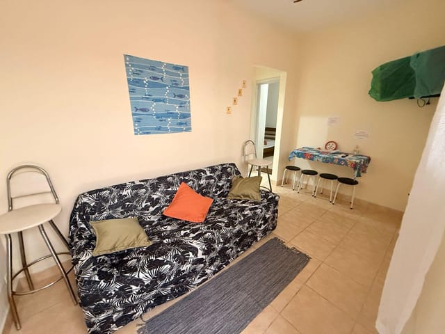 Apartamento 1 quarto e 1 banheiro, à venda, no bairro Canto do Forte em Praia Grande