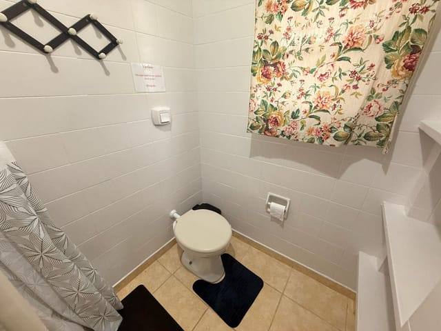 Apartamento 1 quarto e 1 banheiro, à venda, no bairro Canto do Forte em Praia Grande
