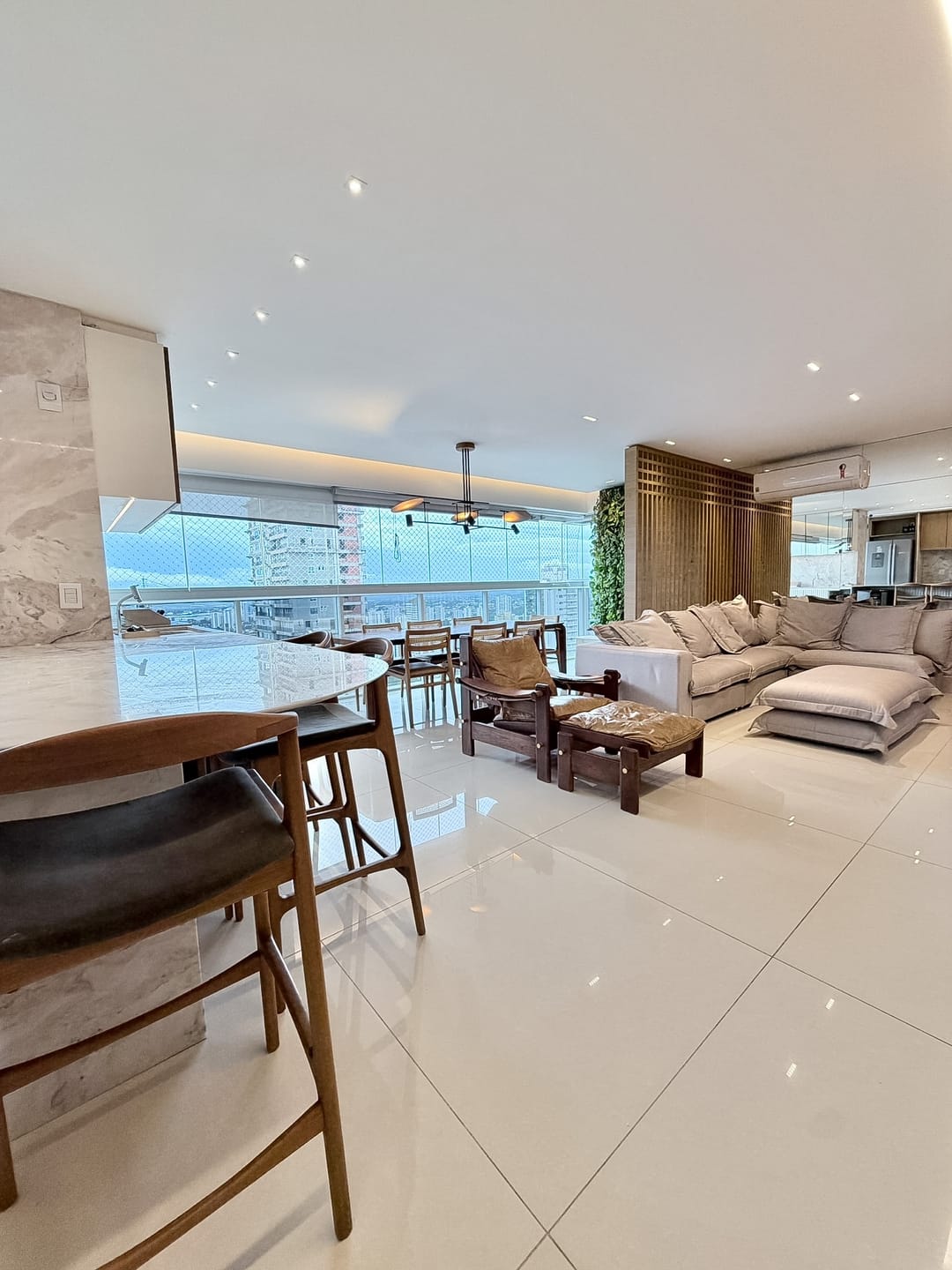 Apartamento à venda, 3 suítes, 125 metros no Setor Marista, Goiânia - GO