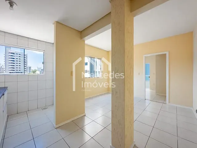 Apartamento com 84m² 1 quarto e 1 banheiro, para alugar, no bairro Fazenda em Itajaí