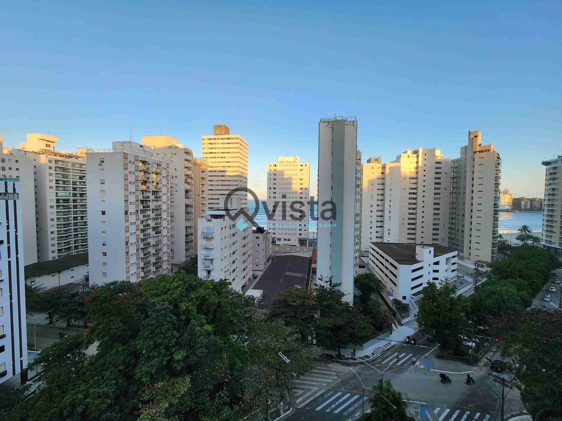 Apartamento à venda com 3 quartos, 120m² - Foto 1