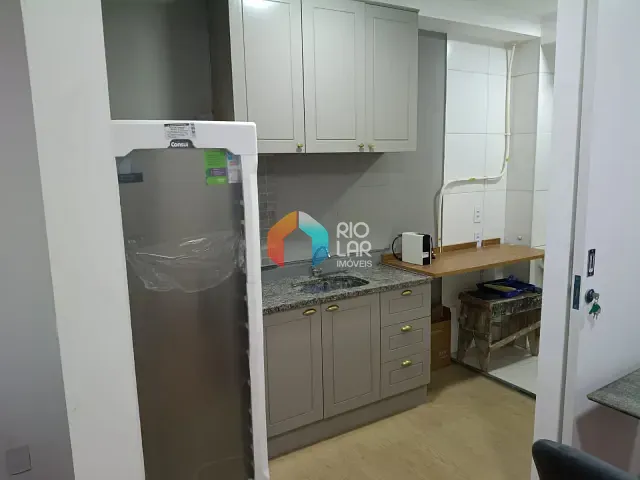 Apartamento com 40m² 1 quarto e 1 banheiro, para alugar, no bairro São Cristóvão em Rio de Janeiro
