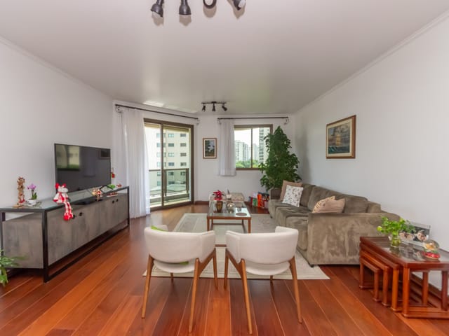 Apartamento com 1418m² 3 quartos e 4 banheiros, à venda, no bairro Campo Belo em São Paulo