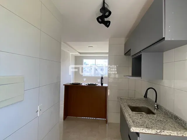 Apartamento 2 quartos e 1 banheiro, à venda, no bairro Alphaville (Abrantes) em Camaçari