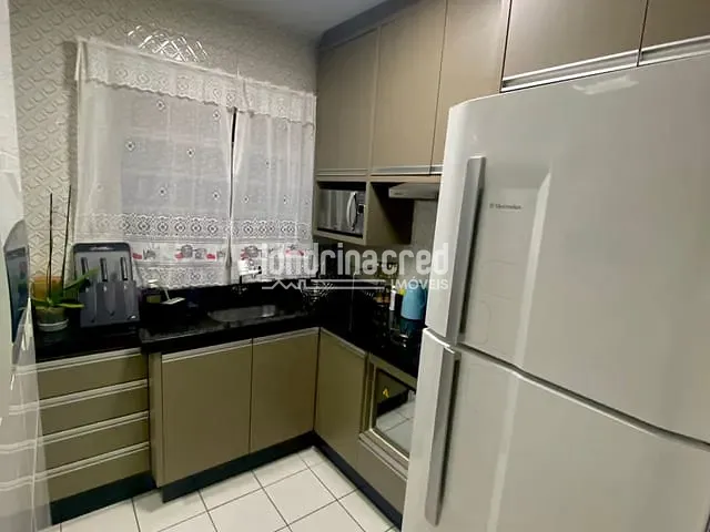 Apartamento 2 quartos e 1 banheiro, à venda, no bairro Vila Shimabokuro em Londrina