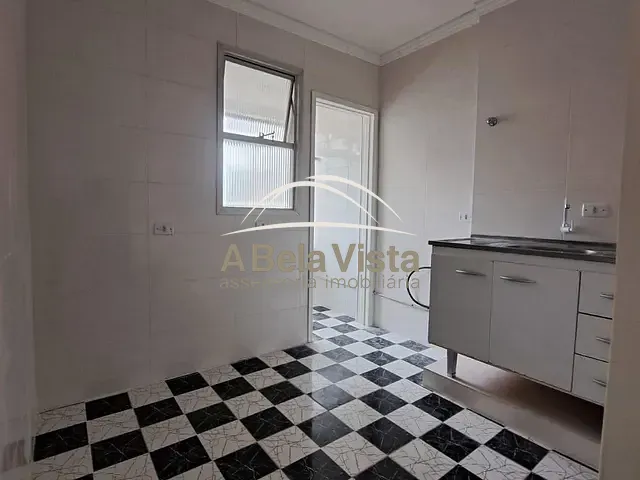 Apartamento 2 quartos e 1 banheiro, à venda, no bairro Umuarama em Osasco