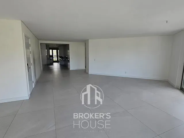 Apartamento com 205m² 4 quartos e 5 banheiros, à venda, no bairro Enseada do Suá em Vitória