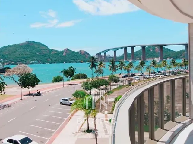 Apartamento com 205m² 4 quartos e 5 banheiros, à venda, no bairro Enseada do Suá em Vitória