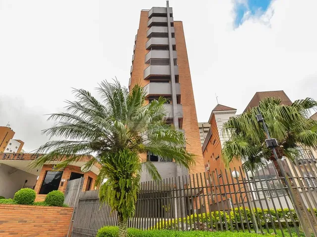 Apartamento 3 quartos e 4 banheiros, à venda, no bairro Batel em Curitiba