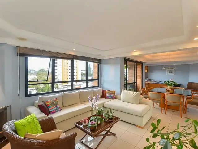 Apartamento 3 quartos e 4 banheiros, à venda, no bairro Batel em Curitiba
