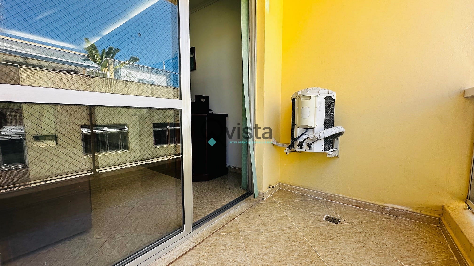 Apartamento à venda com 3 quartos, 77m² - Foto 3