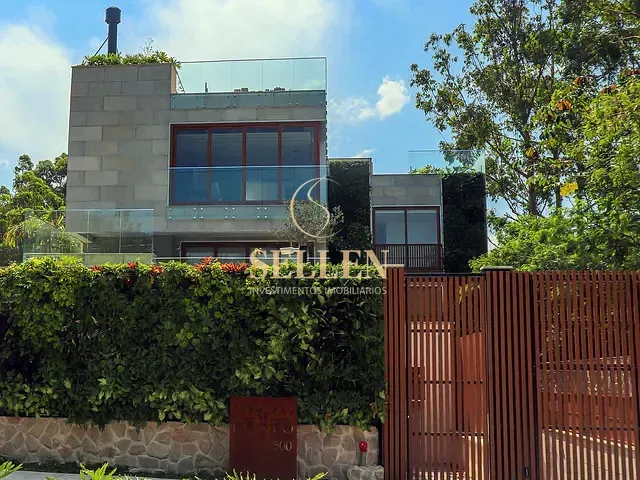 Apartamento com 333m² 3 quartos e 1 banheiro, à venda, no bairro Praia do Estaleiro em Balneário Camboriú