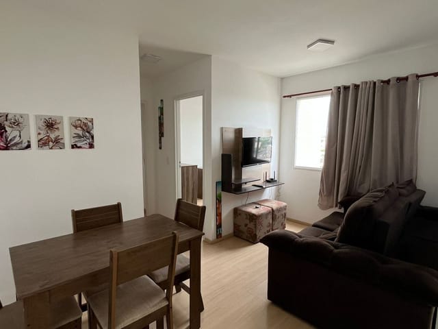 Apartamento 2 quartos e 1 banheiro, para alugar, no bairro Estação Rni em Goiânia