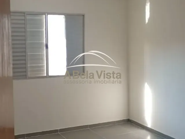 Apartamento com 40m² 1 quarto e 1 banheiro, para alugar, no bairro Padroeira em Osasco