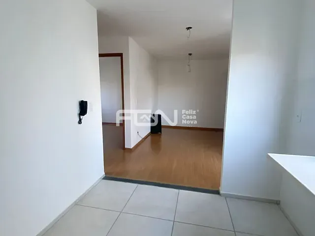 Apartamento 2 quartos e 1 banheiro, à venda ou para alugar, no bairro Jardim das Margaridas em Salvador