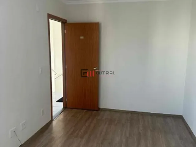 Apartamento 2 quartos e 1 banheiro, à venda, no bairro Olímpico em Londrina