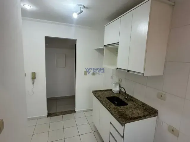 Apartamento 3 quartos e 2 banheiros, para alugar, no bairro Jardim das Indústrias em São José dos Campos