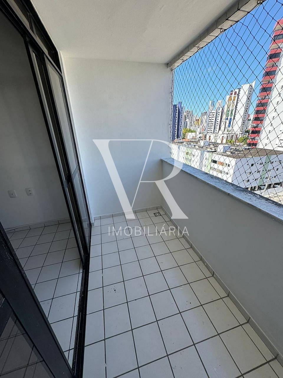 Apartamento para alugar com 3 quartos, 75m² - Foto 2