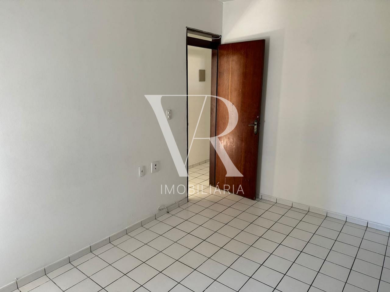 Apartamento para alugar com 3 quartos, 75m² - Foto 7