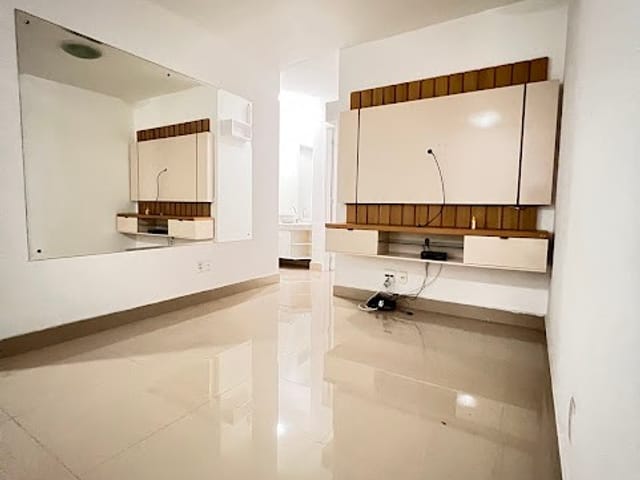 Apartamento 2 quartos e 2 banheiros, para alugar, no bairro Glória em Macaé