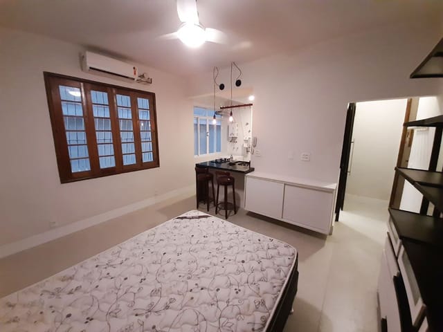 Foto do Apartamento - Rua DJALMA ULRICH! STUDIO REFORMADO, próximo ao METRÔ e PRAIA, POSTO 5, SILENCIOSO, 25m² - venda por R$ 440.000 - Copacabana - Rio de Janeiro | EASY NEGOCIOS IMOBILIARIOS LTDA