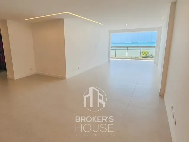 Apartamento 4 quartos e 42 banheiros, à venda, no bairro Praia da Costa em Vila Velha