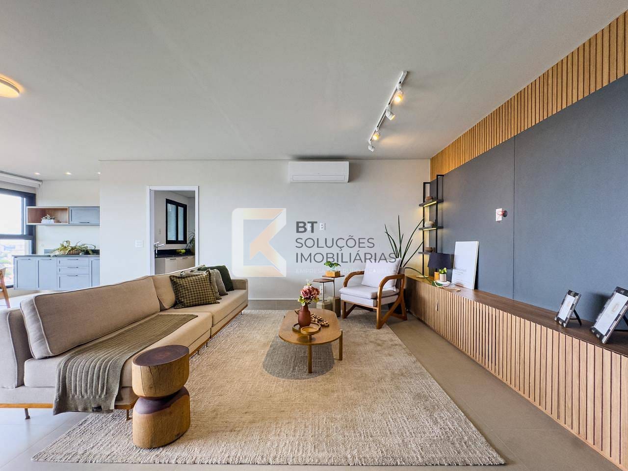 Apartamento, 3 quartos, 155 m² - Foto 1