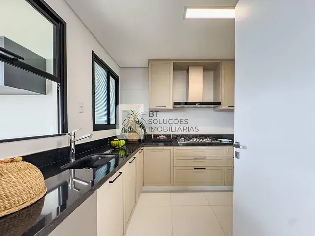 Apartamento 3 quartos e 4 banheiros, à venda ou para alugar, no bairro Vila Castelo Branco em Indaiatuba