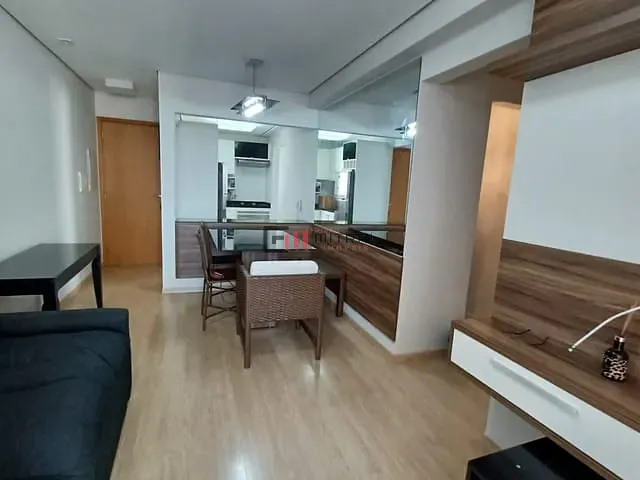 Apartamento com 125m² 3 quartos e 2 banheiros, à venda, no bairro Centro em Londrina