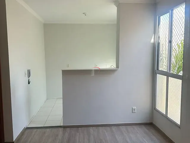 Apartamento 2 quartos e 1 banheiro, à venda, no bairro Olímpico em Londrina