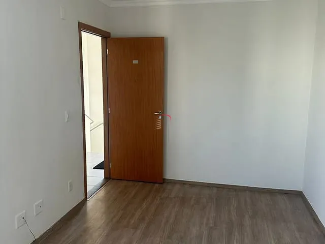 Apartamento 2 quartos e 1 banheiro, à venda, no bairro Olímpico em Londrina