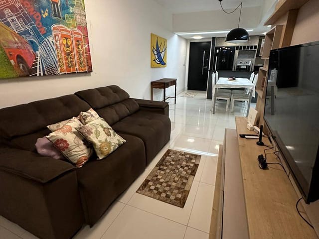 Apartamento com 65m² 2 quartos e 2 banheiros, para alugar, no bairro Praia do Pecado em Macaé