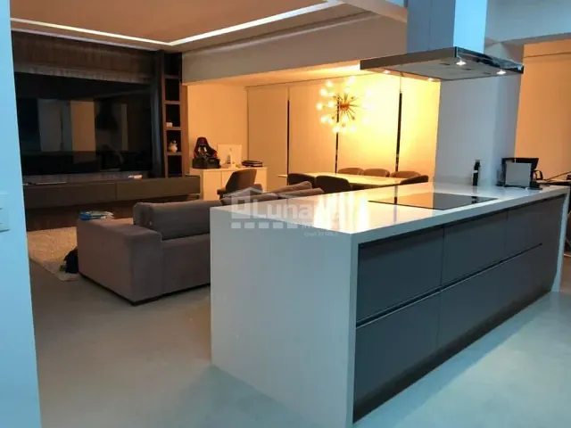 Apartamento 3 quartos e 4 banheiros, à venda, no bairro Vila Mogilar em Mogi das Cruzes