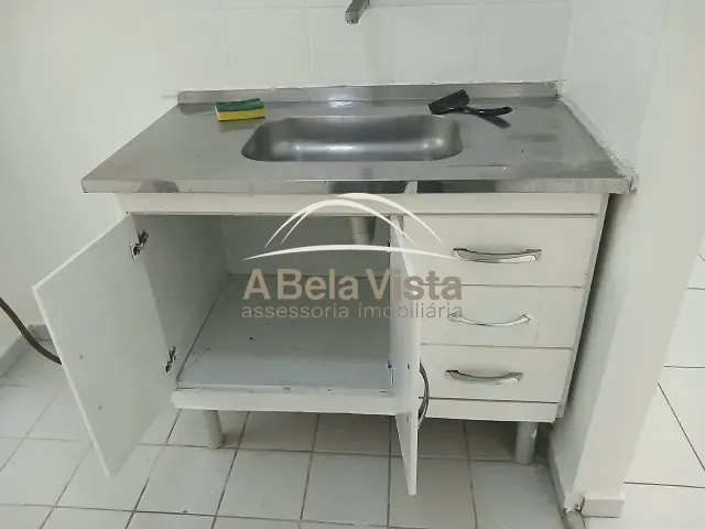 Apartamento 2 quartos e 1 banheiro, para alugar, no bairro Ayrosa em Osasco