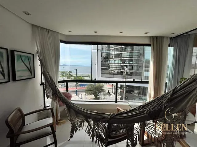 Apartamento com 220m² 3 quartos e 4 banheiros, à venda, no bairro Centro em Balneário Camboriú