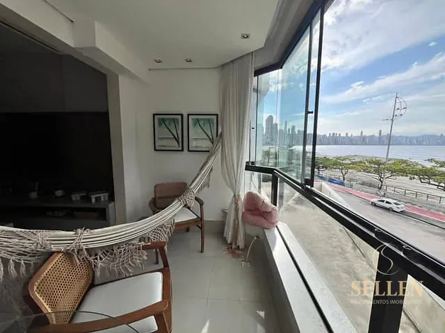 Apartamento com 220m² 3 quartos e 4 banheiros, à venda, no bairro Centro em Balneário Camboriú